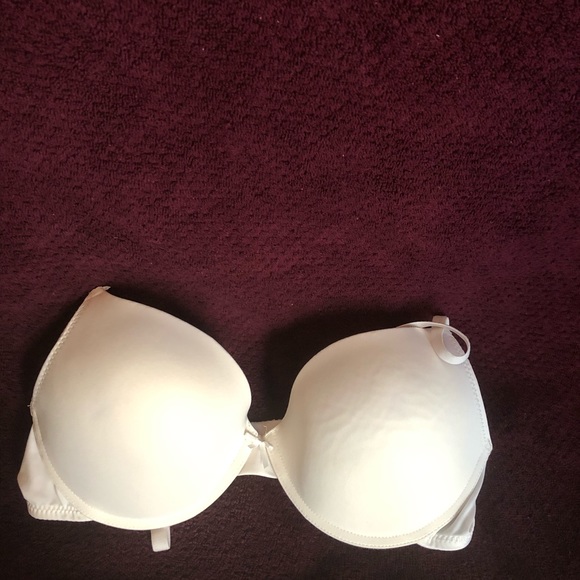 Bra - Picture 2 of 3